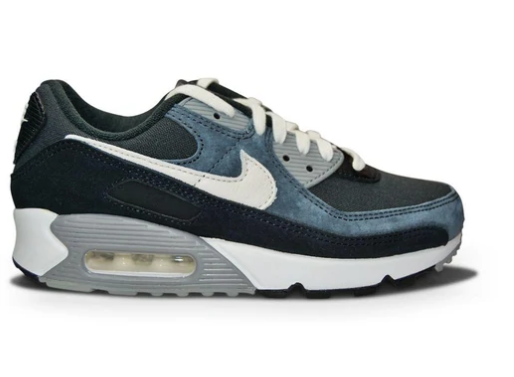 Trainers Overtake Heels And Brogues In The Workplace Wardrobe, Sneaker News - Foot World