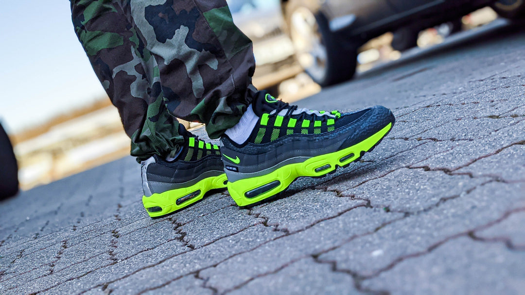 Air Max 95-Foot World