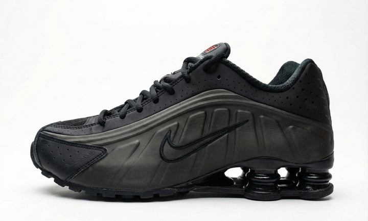 Nike Shox R4